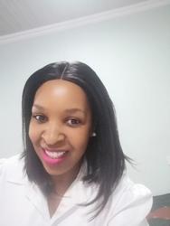 Qinisile Nkonyane, estate agent