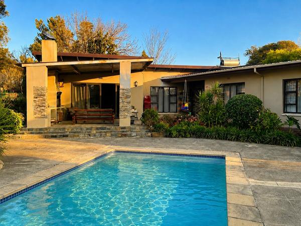 House with a Flat For Sale in Bethal, Bethal