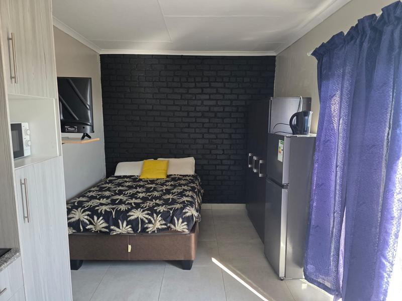 15603161